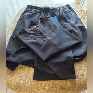 Women set scrubs size xl used